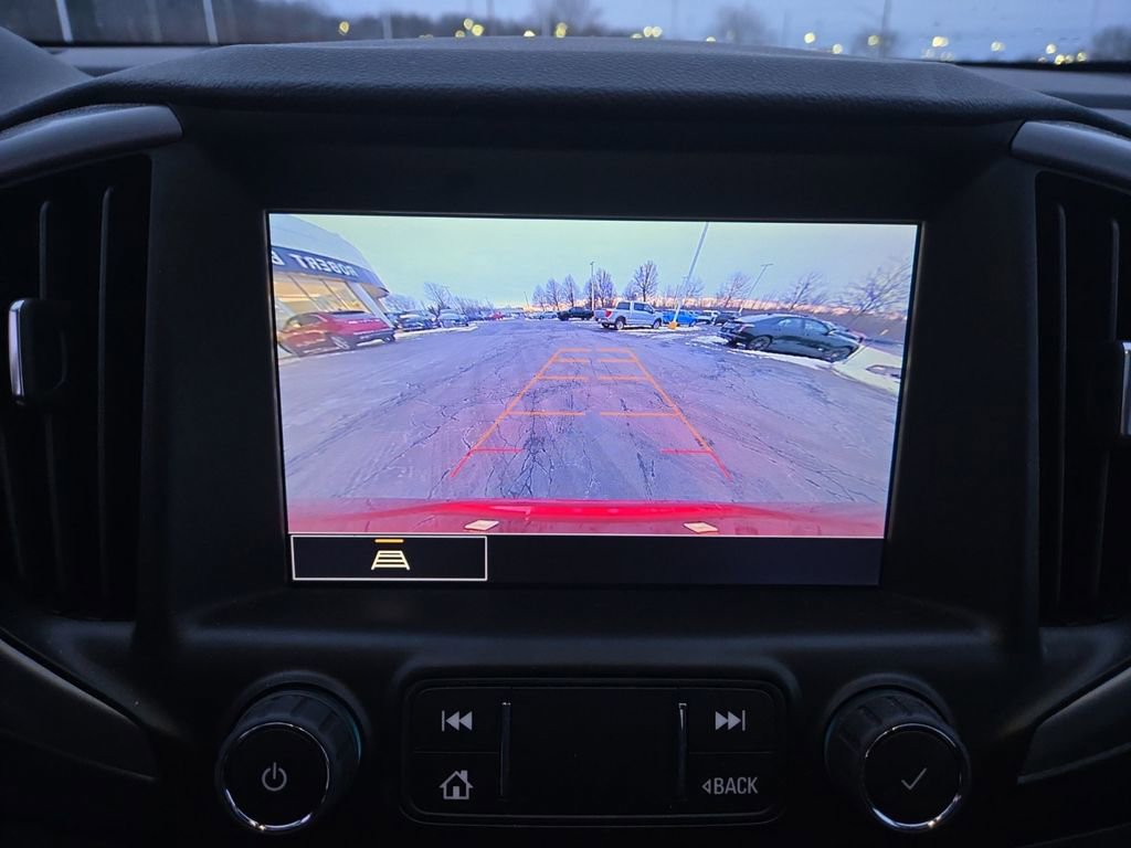 Used 2023 GMC Terrain AT4 image 23