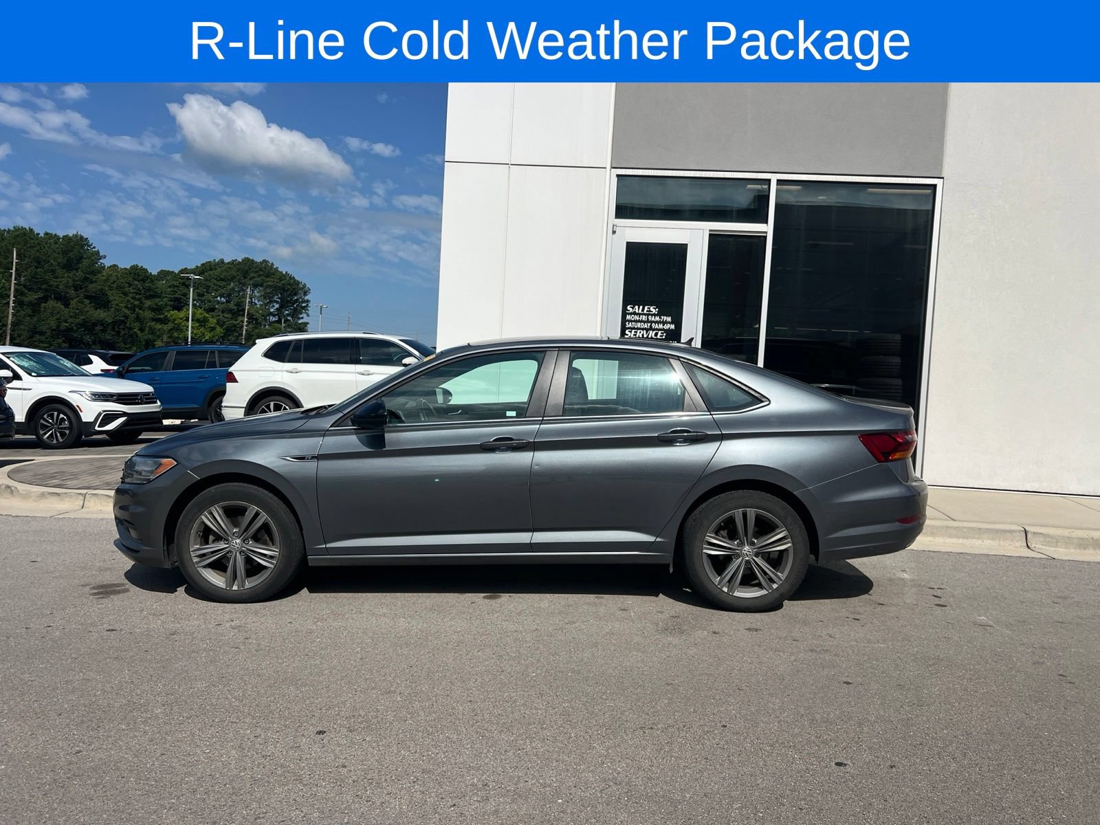 Used 2019 Volkswagen Jetta R-Line w/ R-Line Cold Weather Package FWD image 3