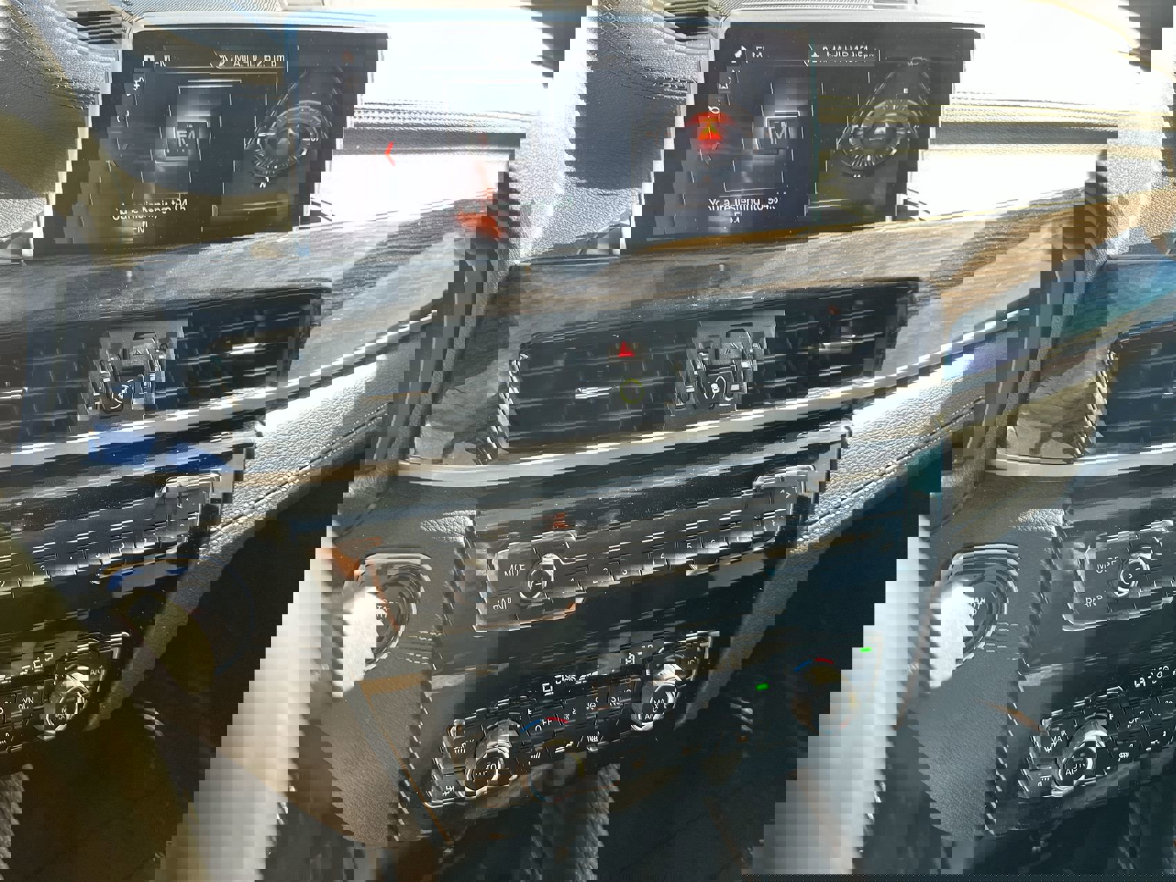 Used 2020 BMW X2 sDrive28i w/ M Sport X Package image 16