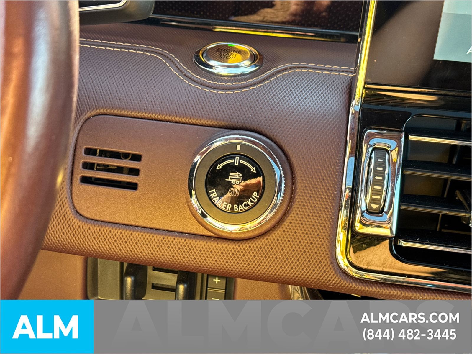 Used 2021 Lincoln Navigator Black Label w/ Cargo Convenience Package image 41