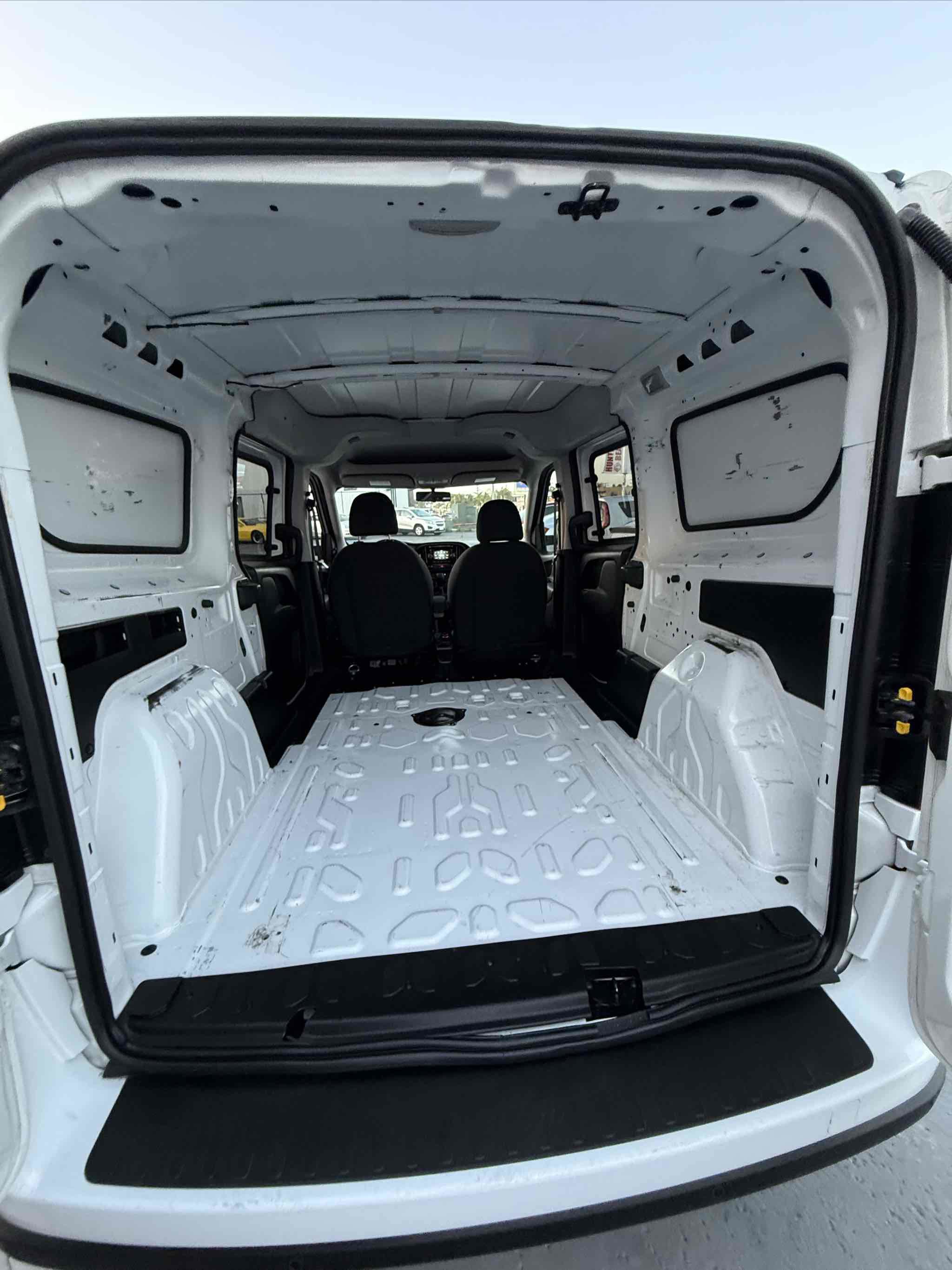 Used 2017 RAM ProMaster City Tradesman SLT w/ Rear Back-up Camera Group image 39