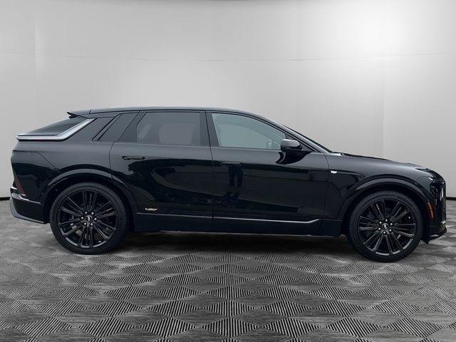 New 2026 Cadillac Lyriq V image 6