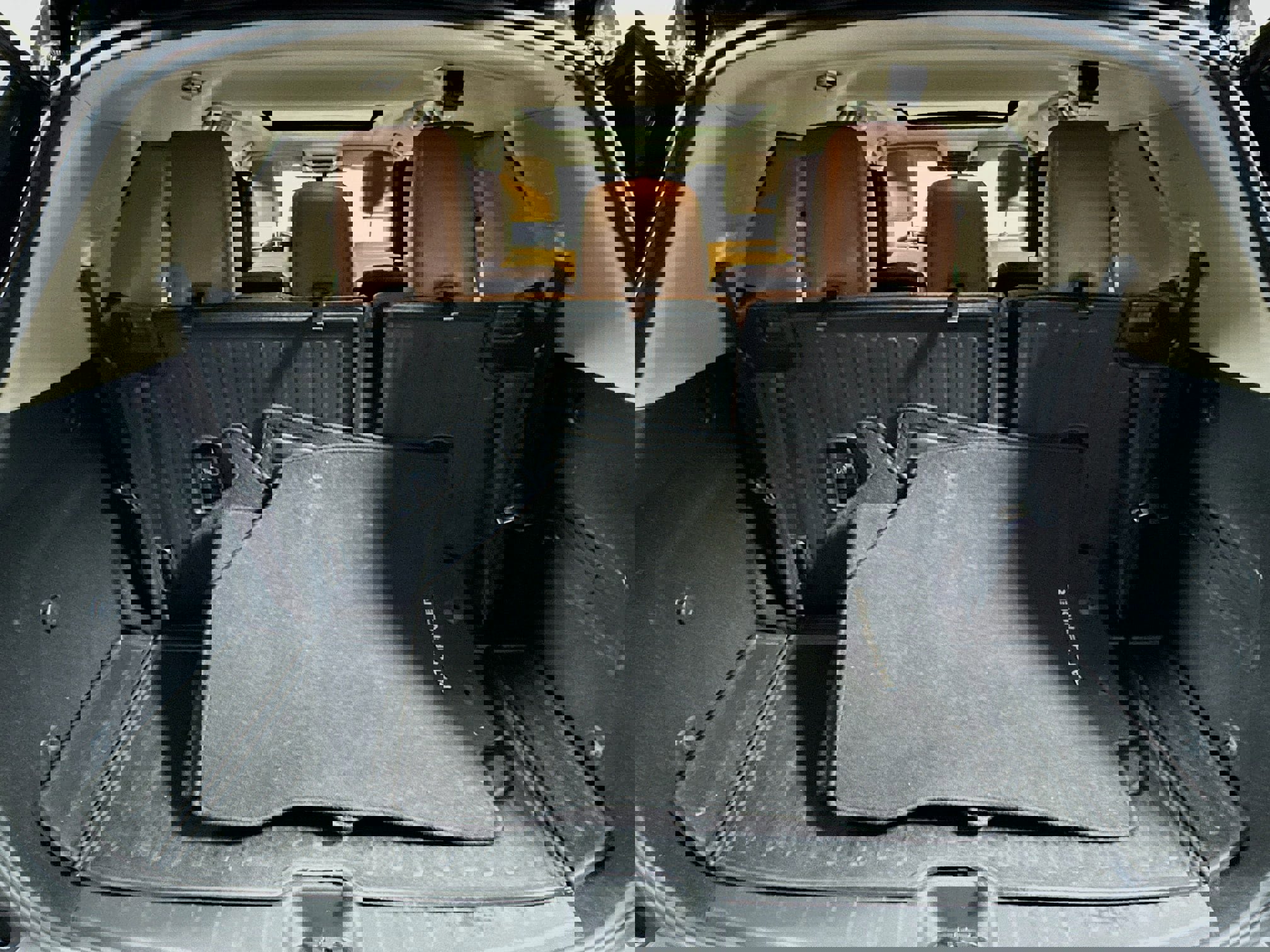 Used 2023 Nissan Pathfinder Platinum image 28