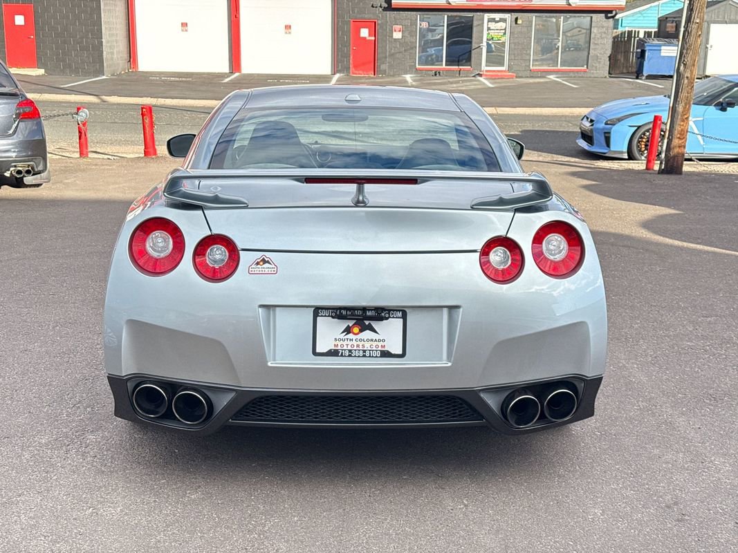 Used 2009 Nissan GT-R Premium image 6