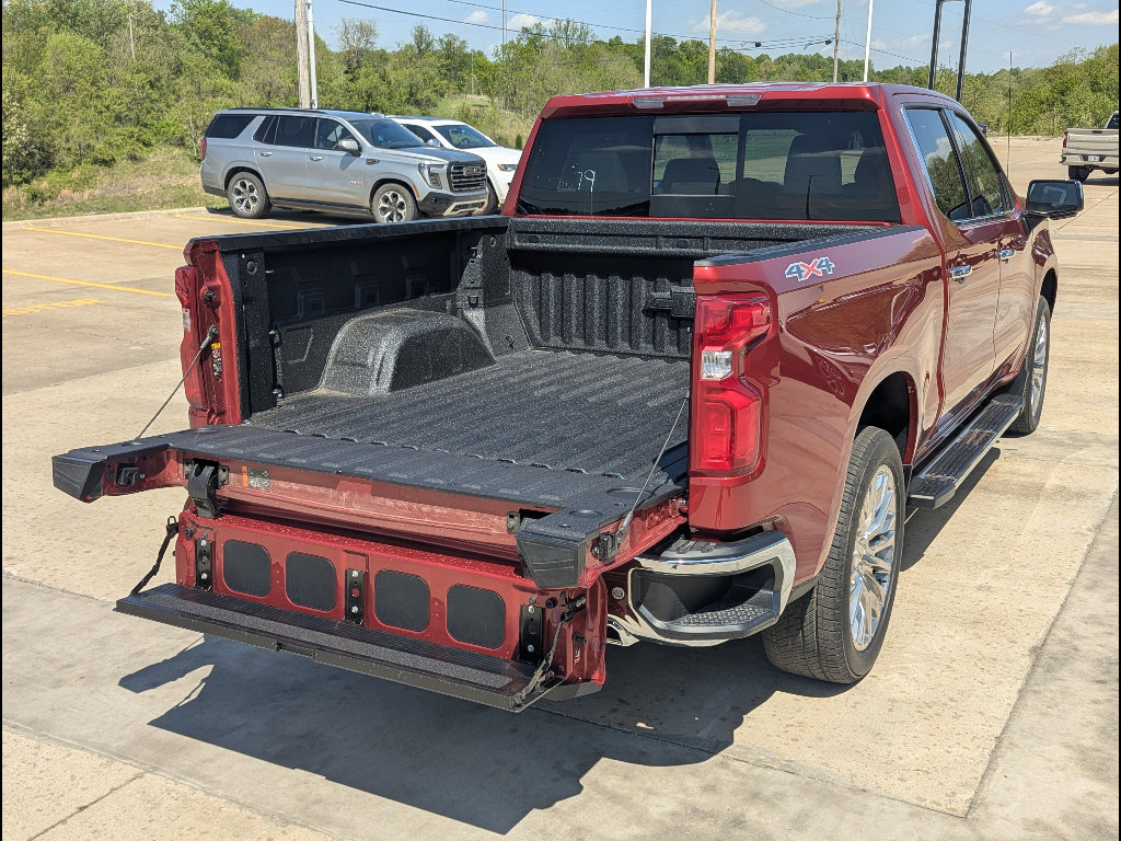 New 2026 Chevrolet Silverado 1500 LTZ w/ LTZ Convenience Package II AWD/4WD image 13