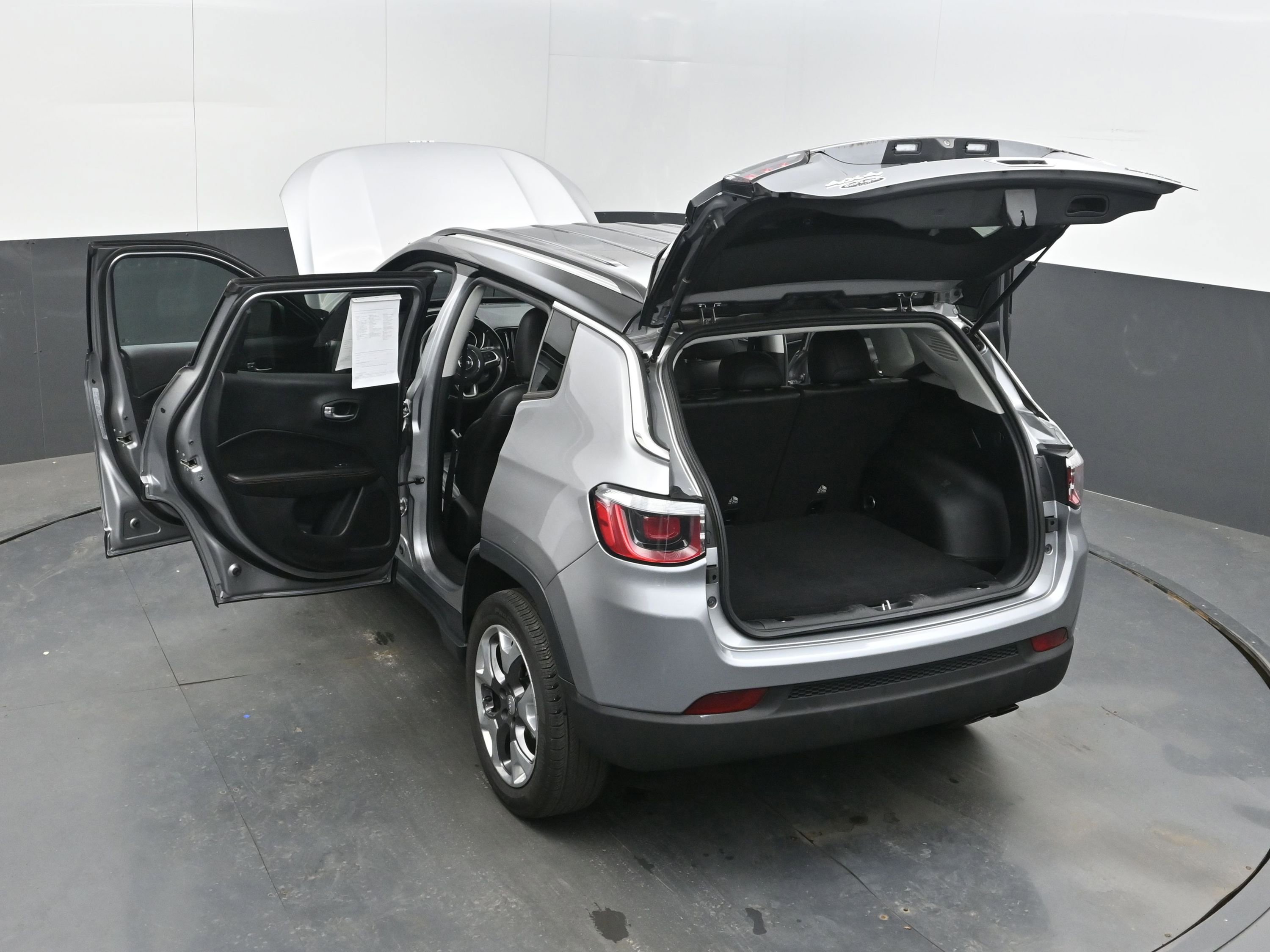 Used 2019 Jeep Compass Limited image 42