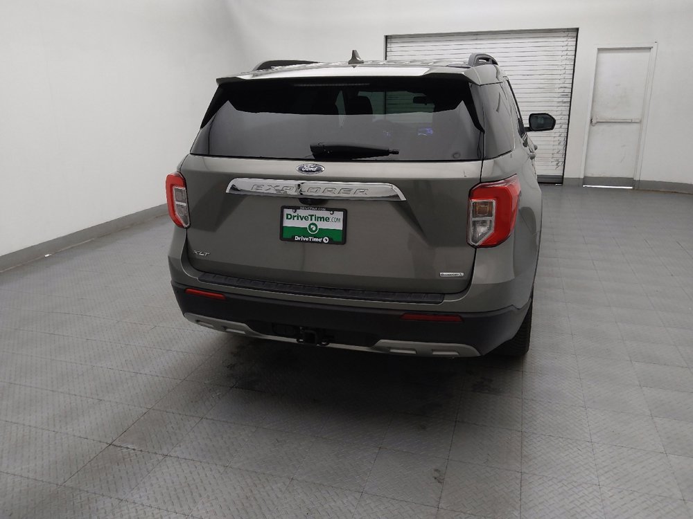 Used 2020 Ford Explorer XLT w/ Equipment Group 202A image 7