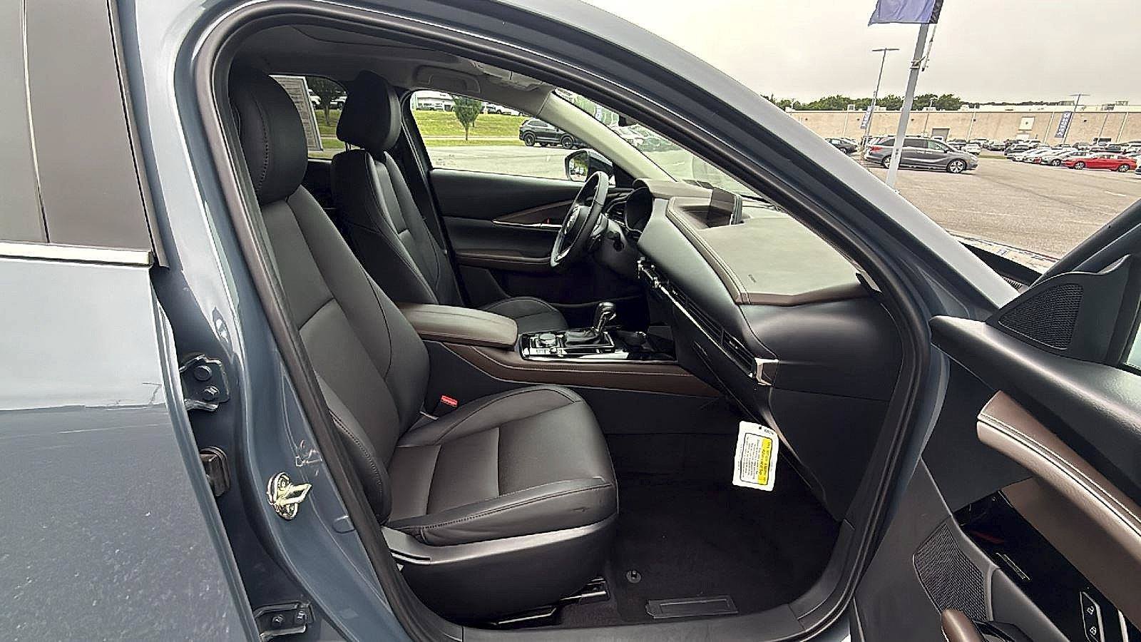 Certified 2025 MAZDA CX-30 2.5 Turbo w/ Premium Package AWD/4WD image 14