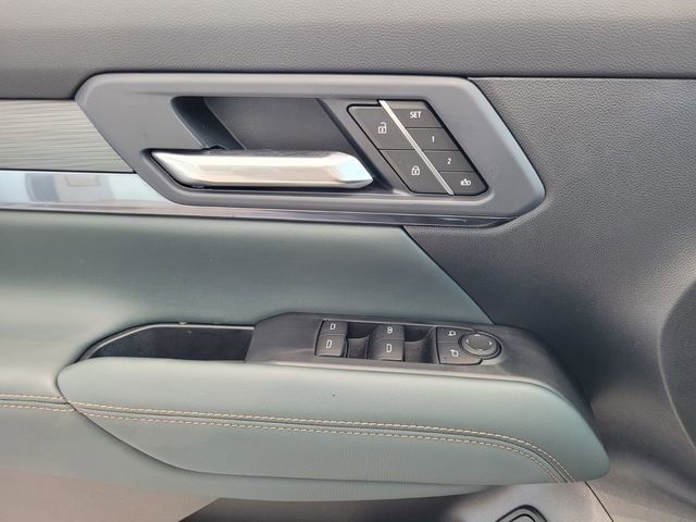 New 2026 GMC Terrain AT4 w/ Convenience Package III image 23