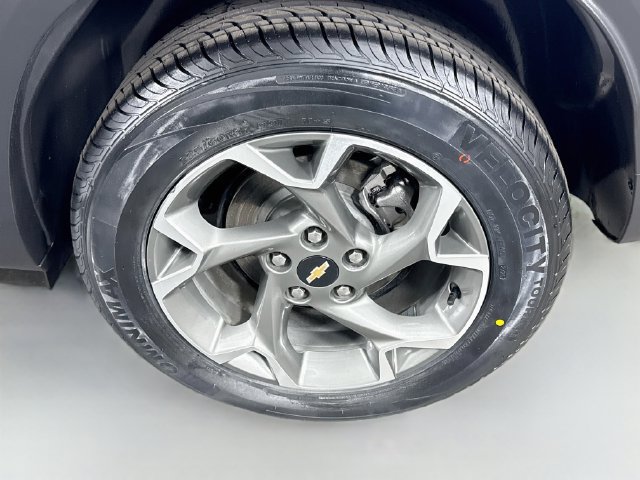 Used 2025 Chevrolet Trax LT w/ LT Convenience Package FWD image 29