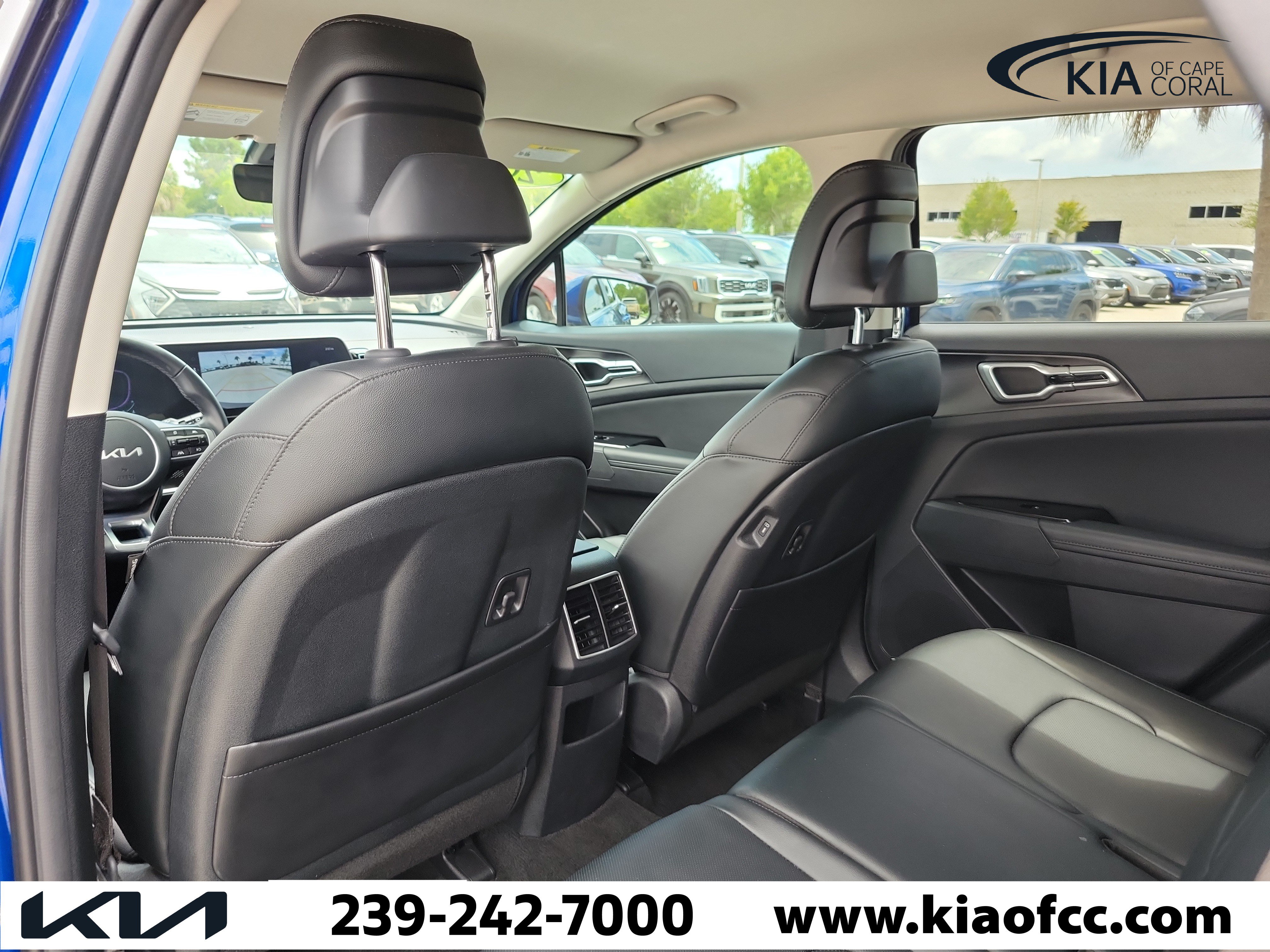 Certified 2025 Kia Sportage EX FWD image 12
