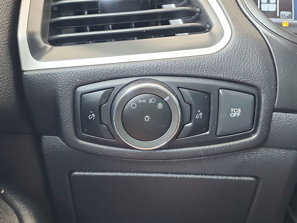 Used 2024 Ford Edge SEL AWD/4WD image 22