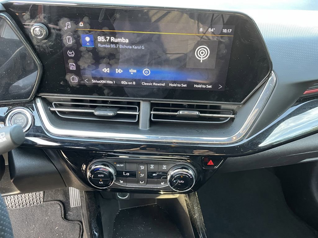 Used 2025 Chevrolet Trax RS w/ Driver Confidence Package image 20