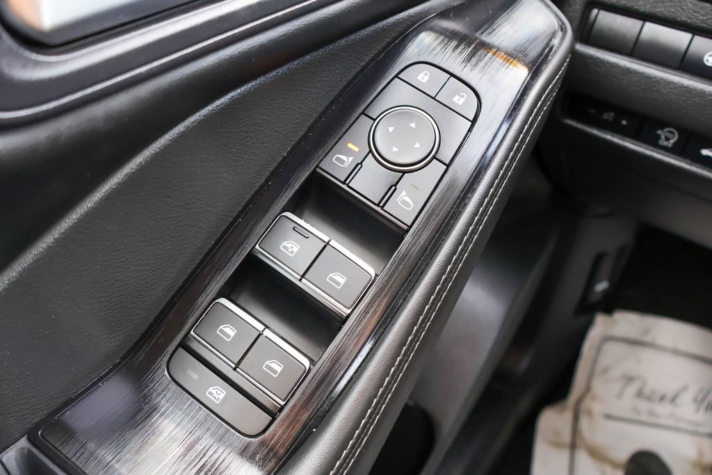 Used 2023 Nissan Rogue SL image 17