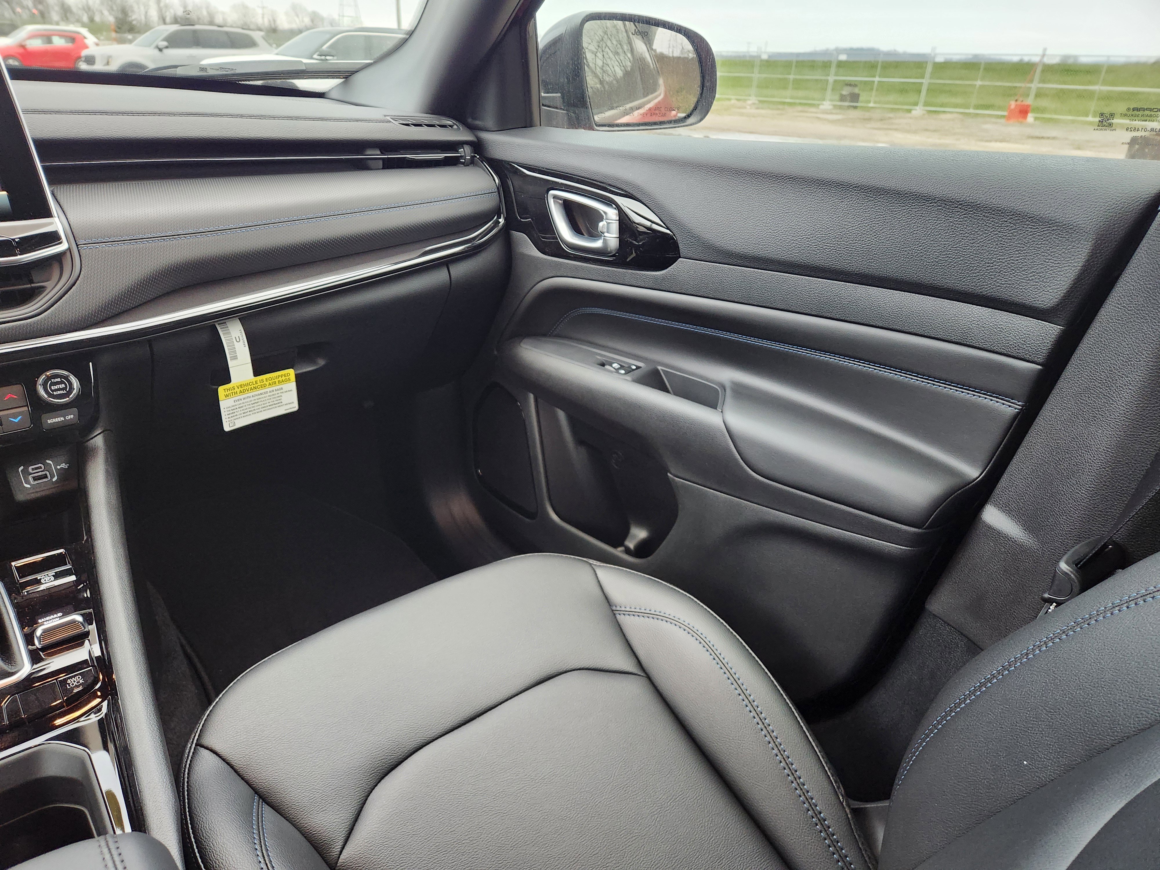 New 2026 Jeep Compass Limited image 19