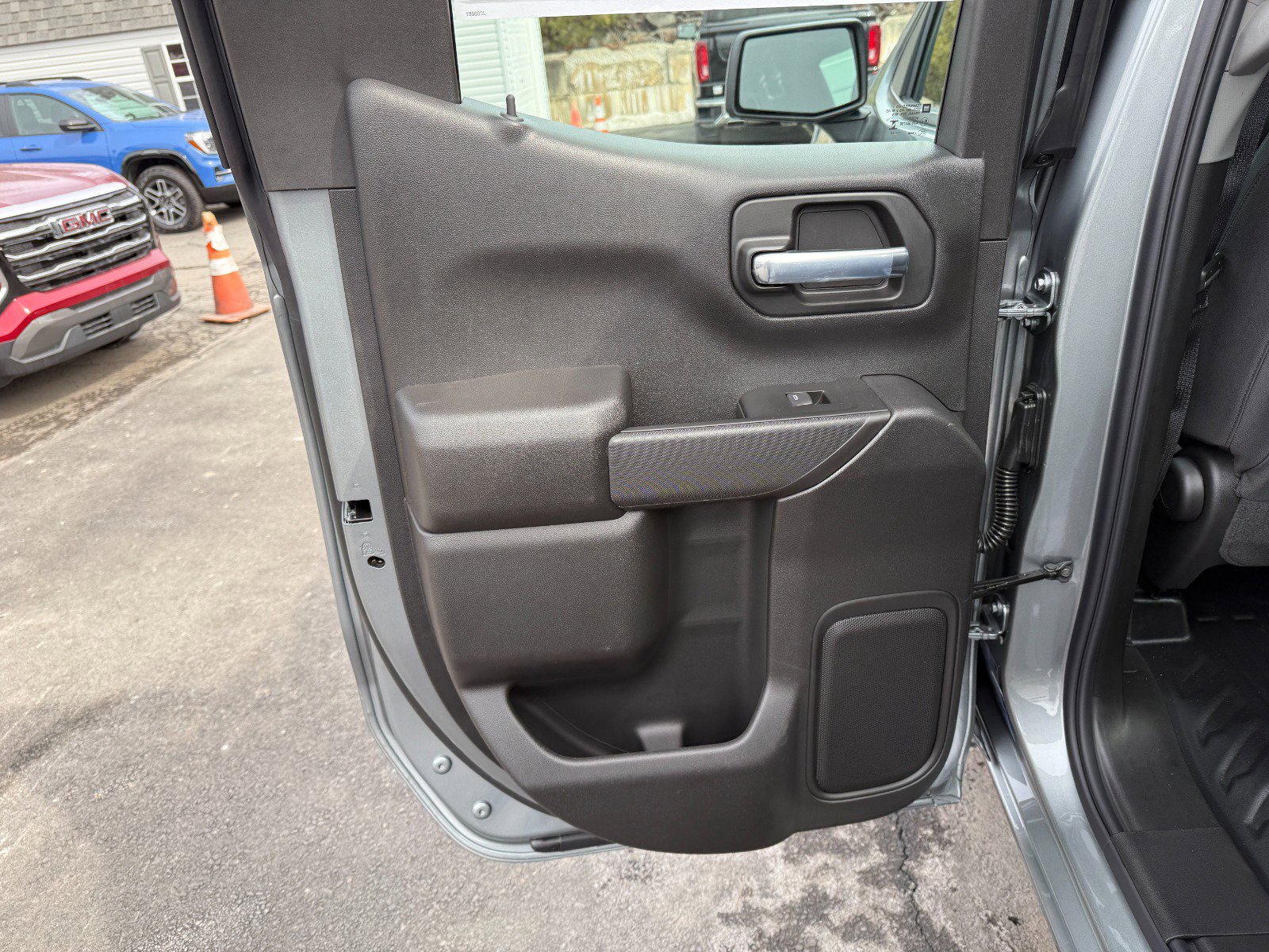 New 2026 GMC Sierra 1500 Pro image 17