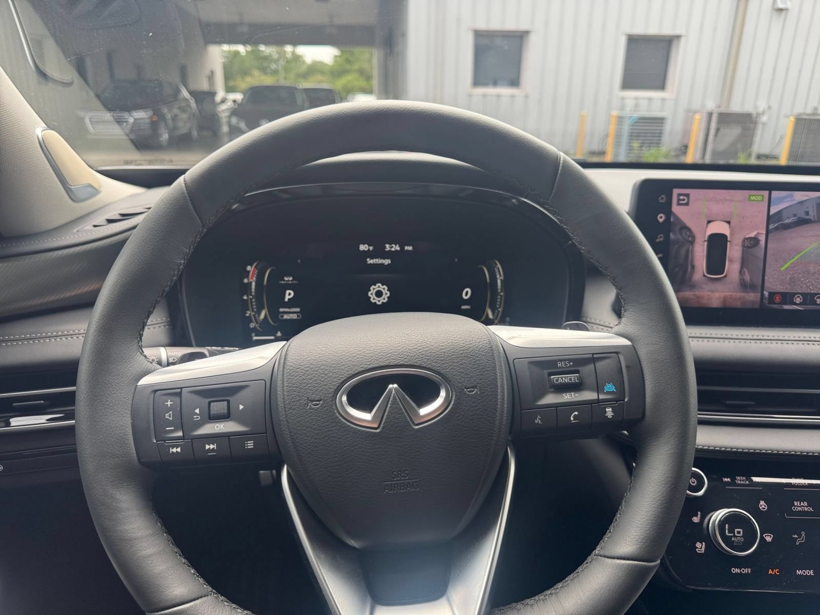 Used 2026 INFINITI QX60 Luxe AWD/4WD image 31