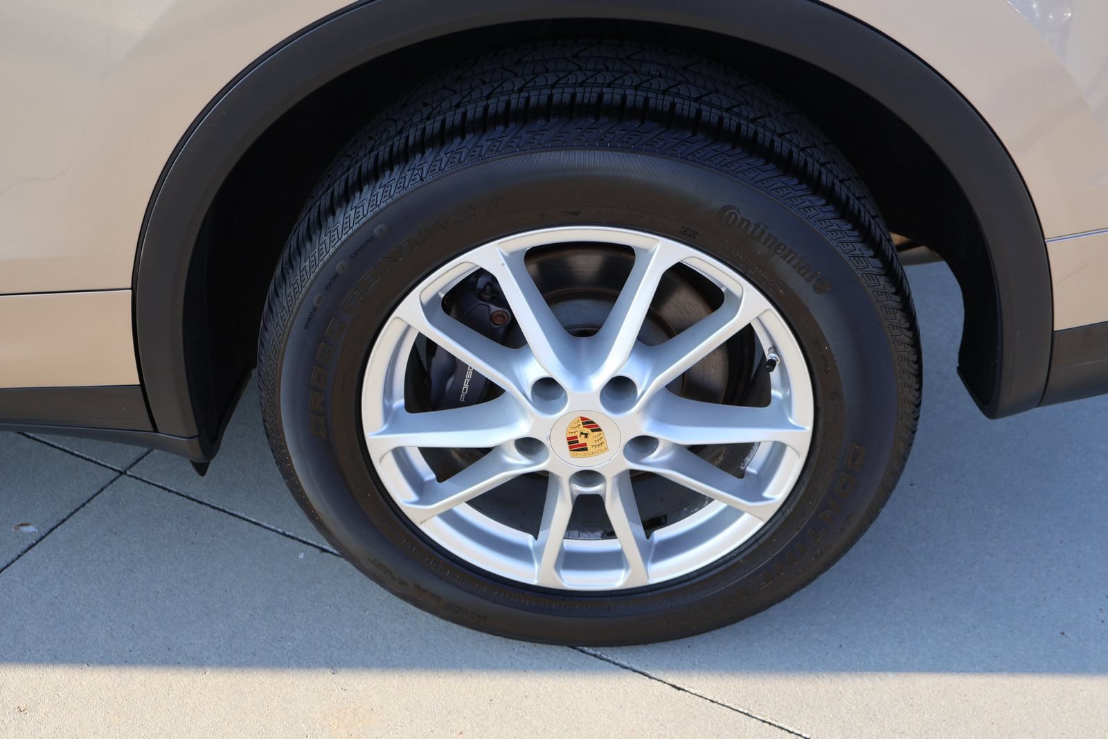 Used 2015 Porsche Cayenne Diesel AWD/4WD image 10
