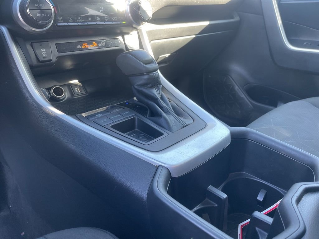 Used 2023 Toyota RAV4 XLE image 28