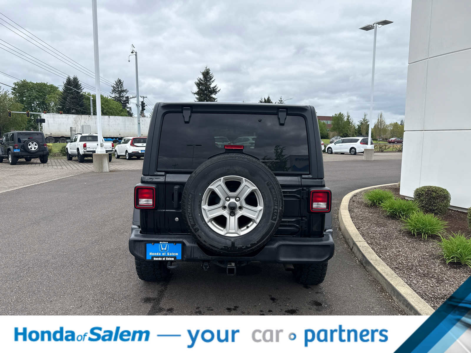 Used 2019 Jeep Wrangler Unlimited Sport S AWD/4WD image 5