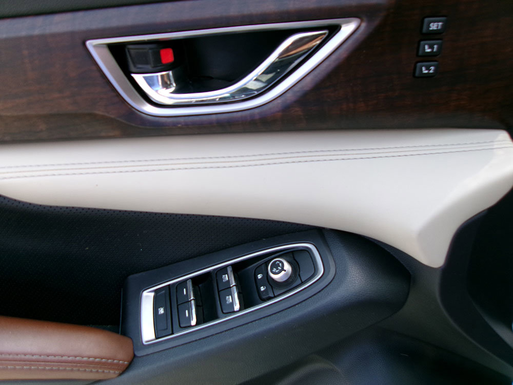 Used 2019 Subaru Ascent Touring w/ Popular Package #3 image 18