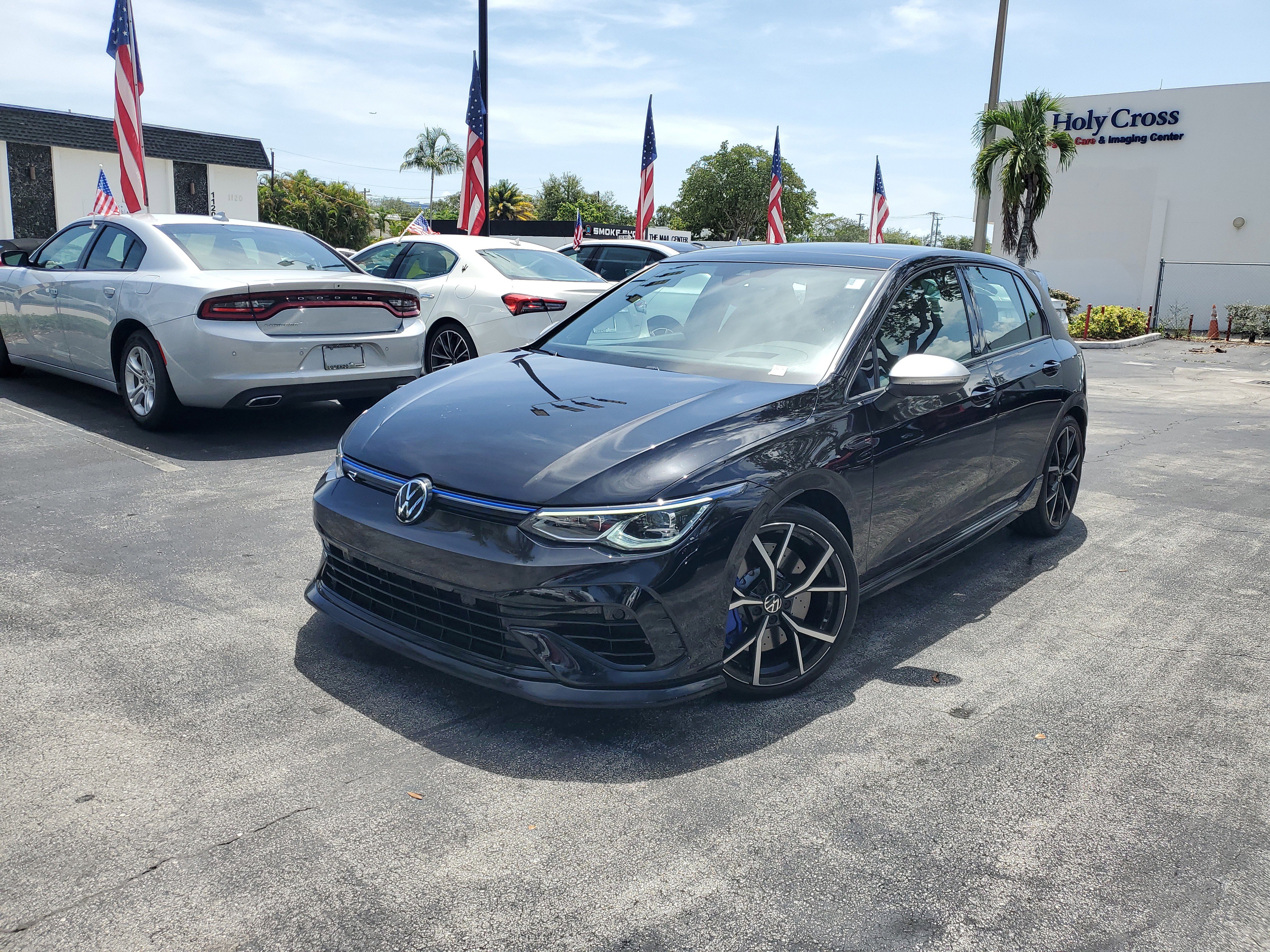 Used 2023 Volkswagen Golf R image 24