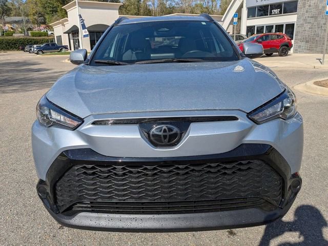 Used 2023 Toyota Corolla Cross SE image 3