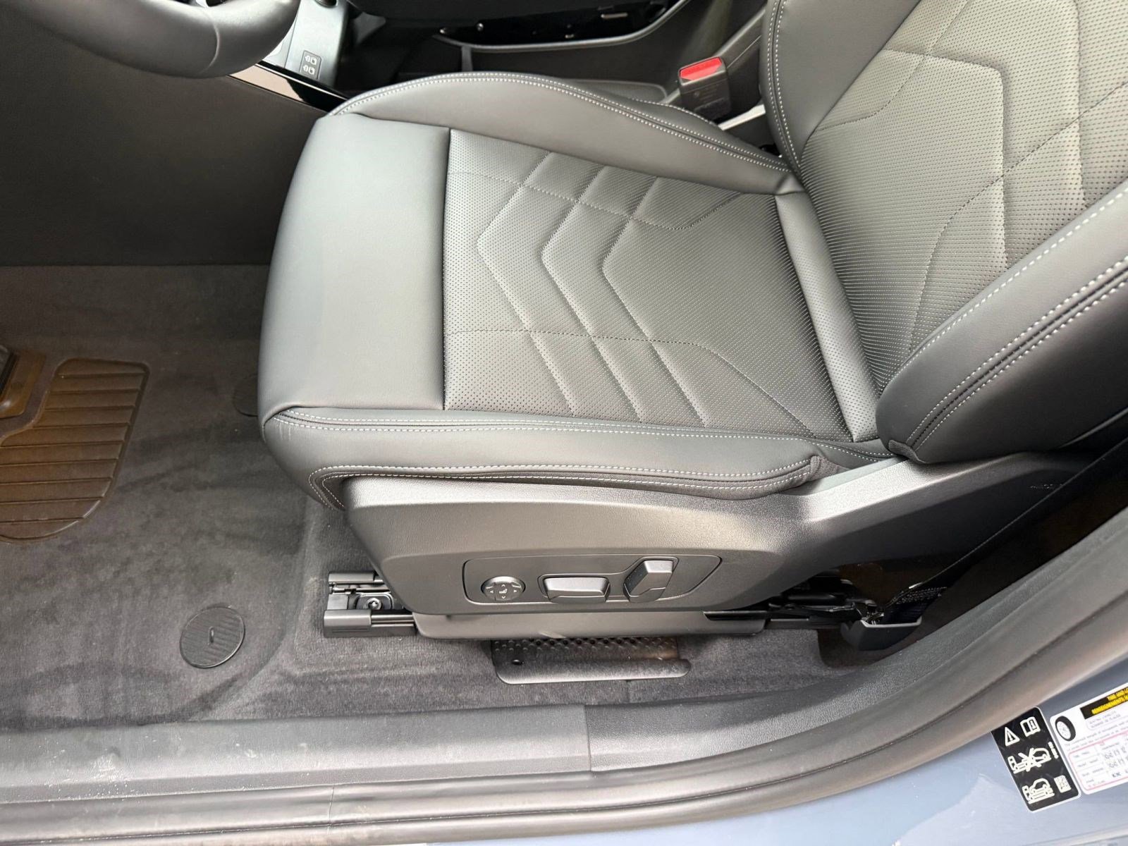 Used 2026 BMW X1 xDrive28i image 12