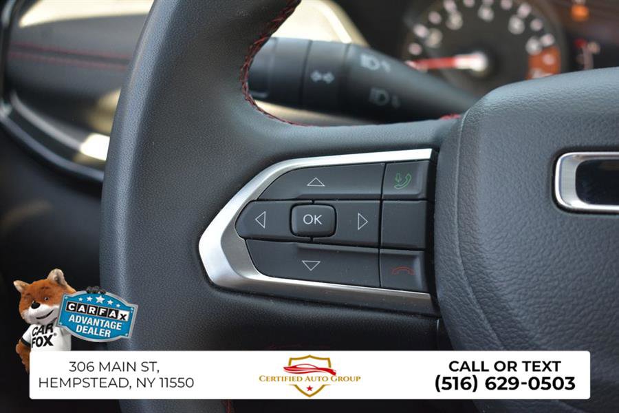 Used 2025 Jeep Compass Trailhawk AWD/4WD image 15