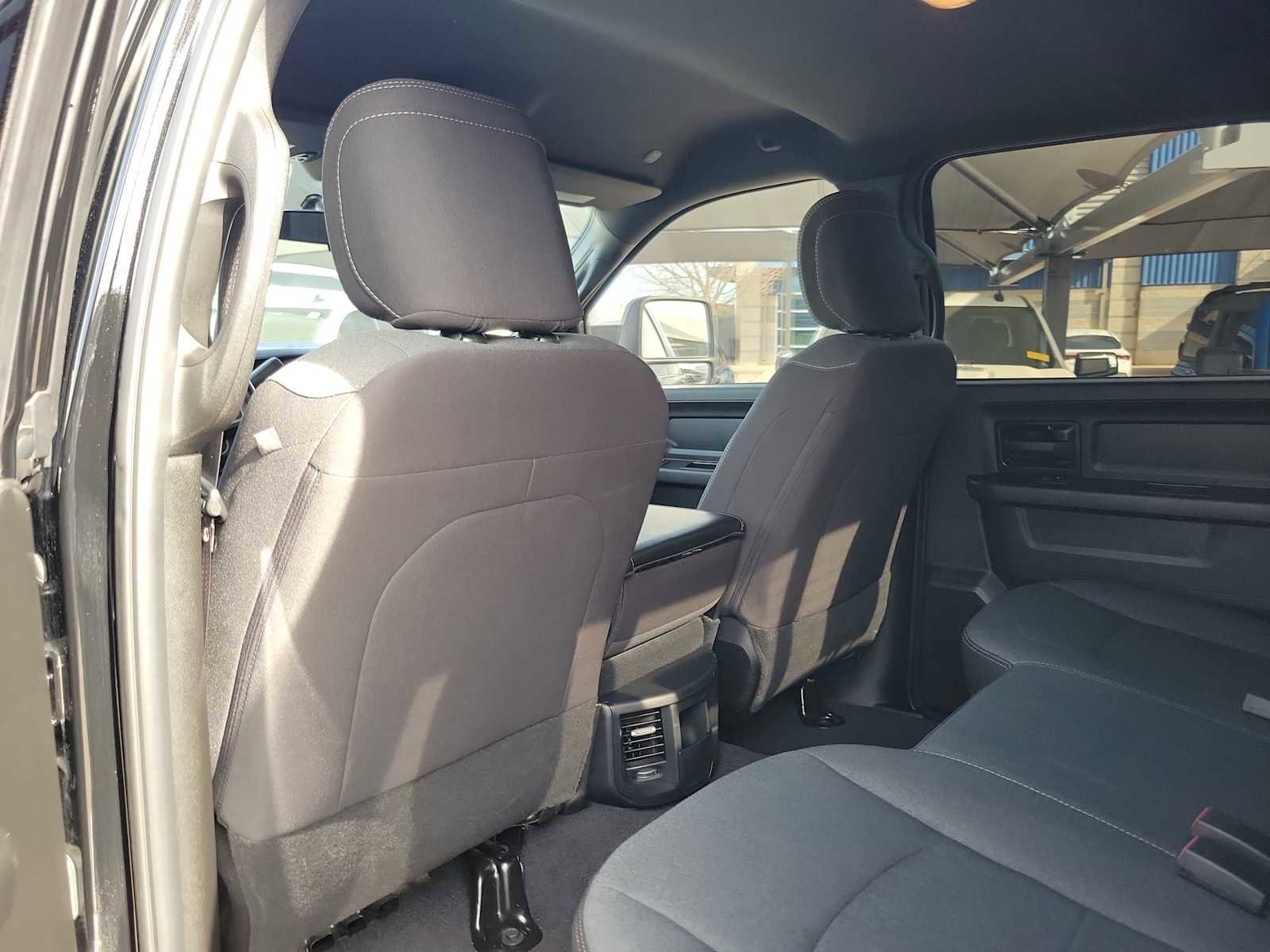 Used 2024 RAM 2500 Tradesman w/ Chrome Appearance Group image 12