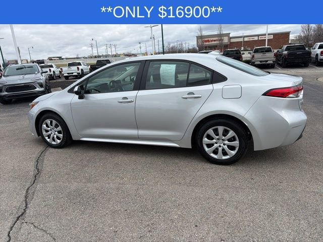 Used 2024 Toyota Corolla LE image 8