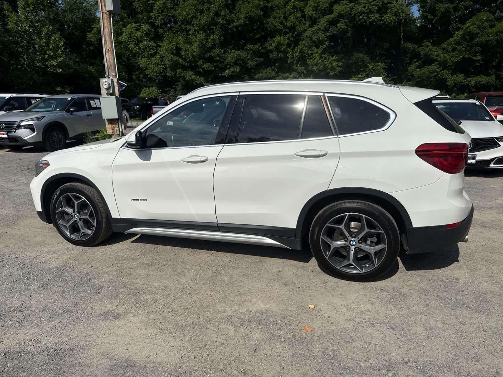 Used 2016 BMW X1 xDrive28i AWD/4WD image 5