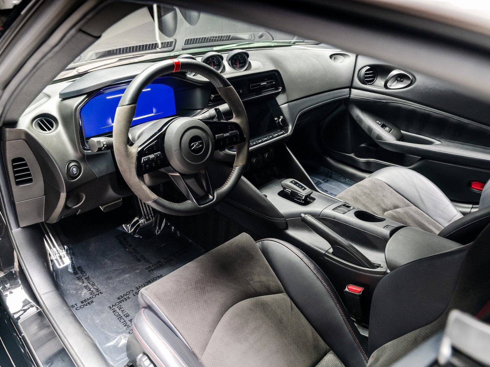 Used 2024 Nissan Z NISMO w/ Floor Mat Package image 34
