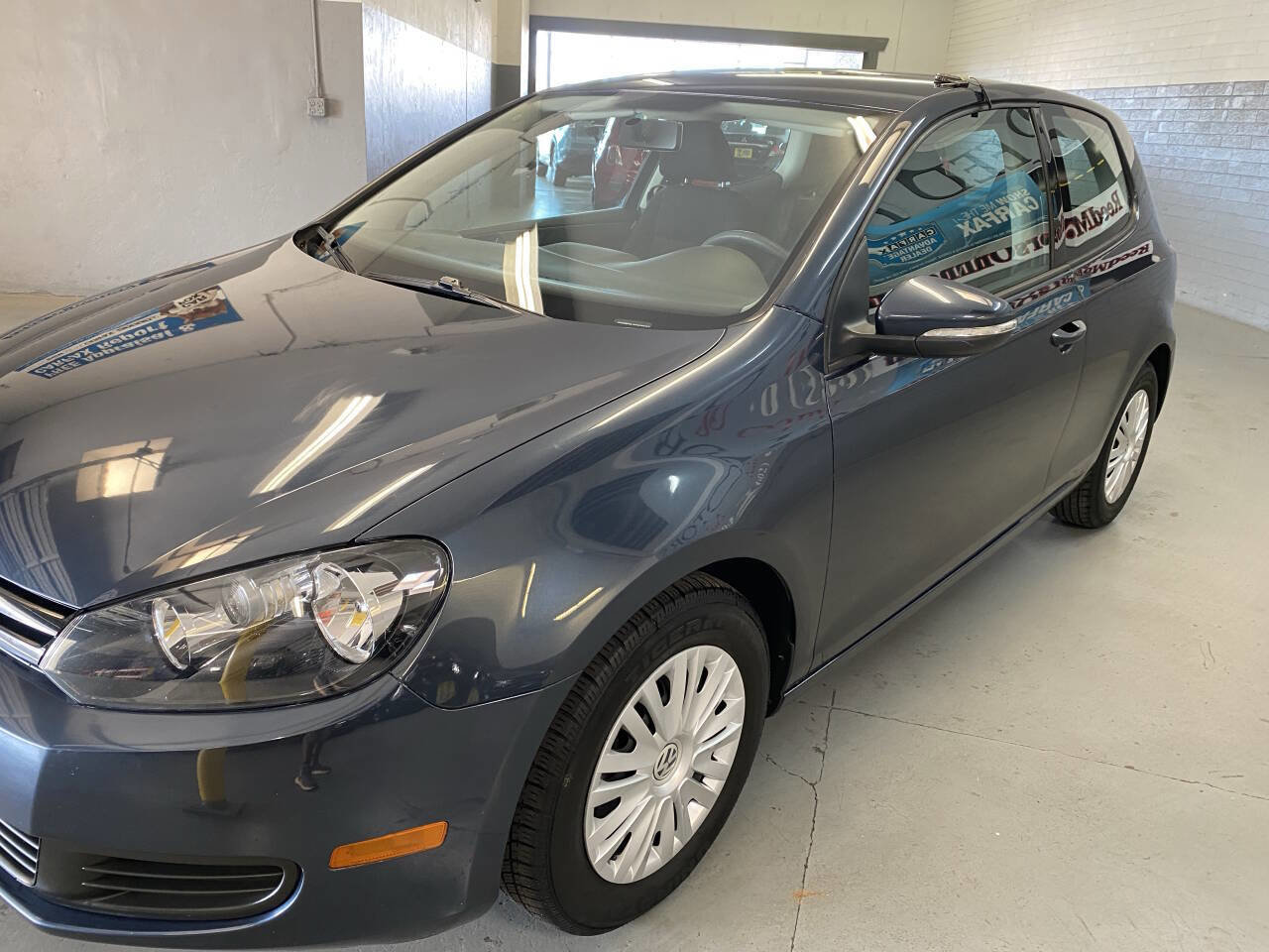 Used 2012 Volkswagen Golf 2-Door image 3