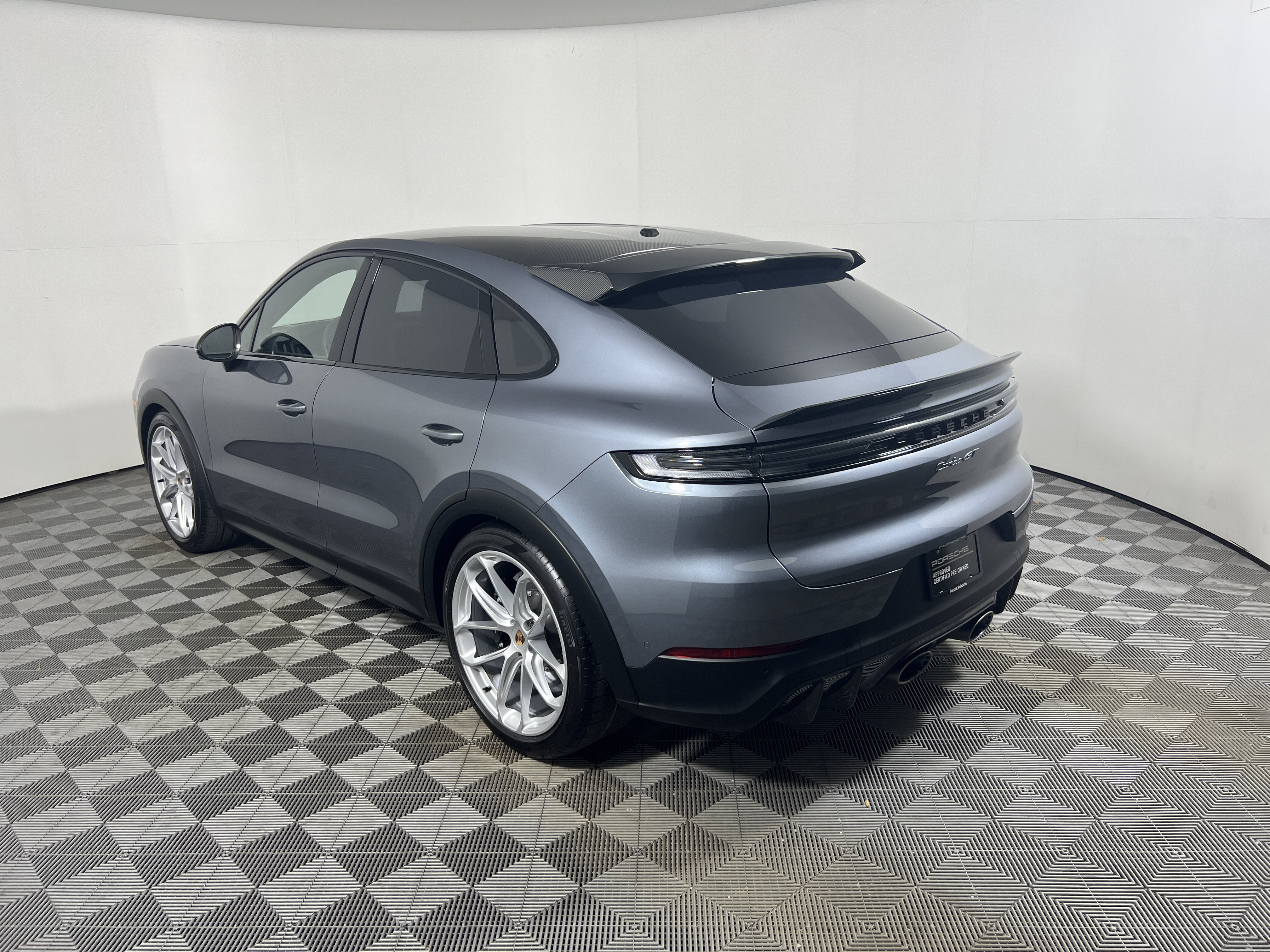 Certified 2026 Porsche Cayenne Turbo GT AWD/4WD image 3