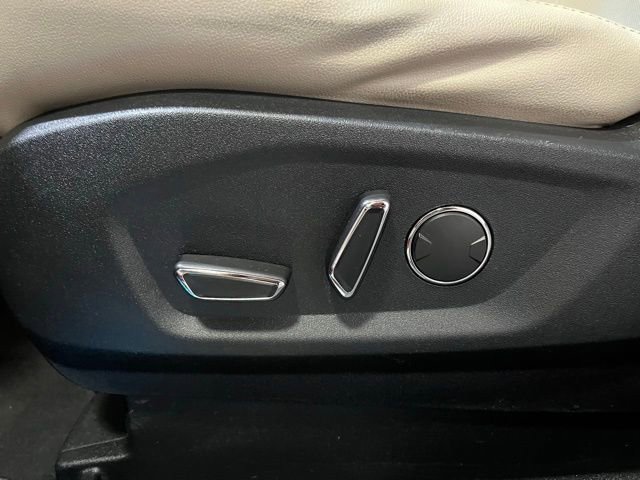 Used 2019 Ford Edge Titanium w/ Equipment Group 301A image 15