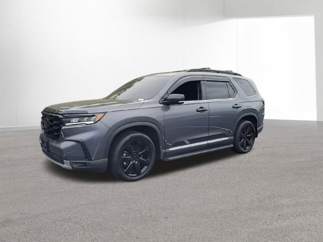 Used 2024 Honda Pilot Touring image 4