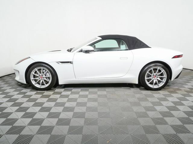 Used 2020 Jaguar F-TYPE Convertible image 2