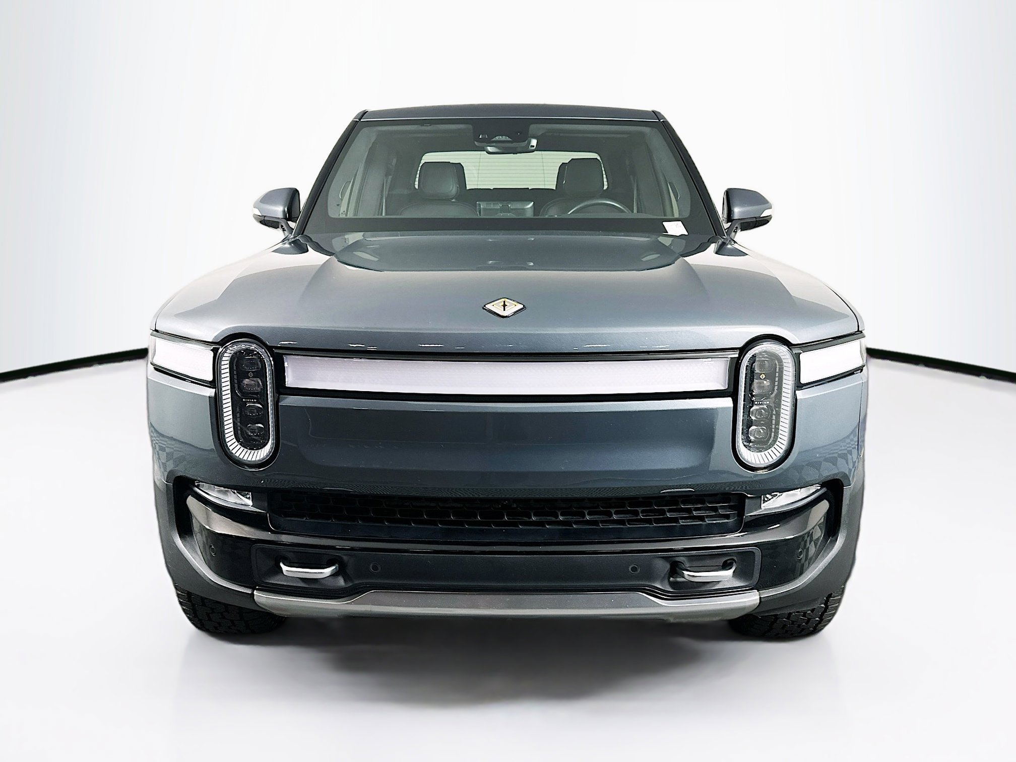 Used 2022 Rivian R1T Adventure image 2