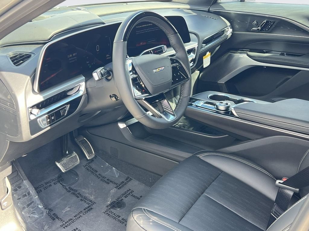 New 2026 Cadillac Lyriq V AWD/4WD image 9