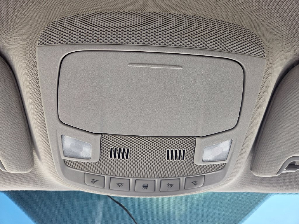 Used 2016 Ford Fusion SE w/ Equipment Group 201A FWD image 27