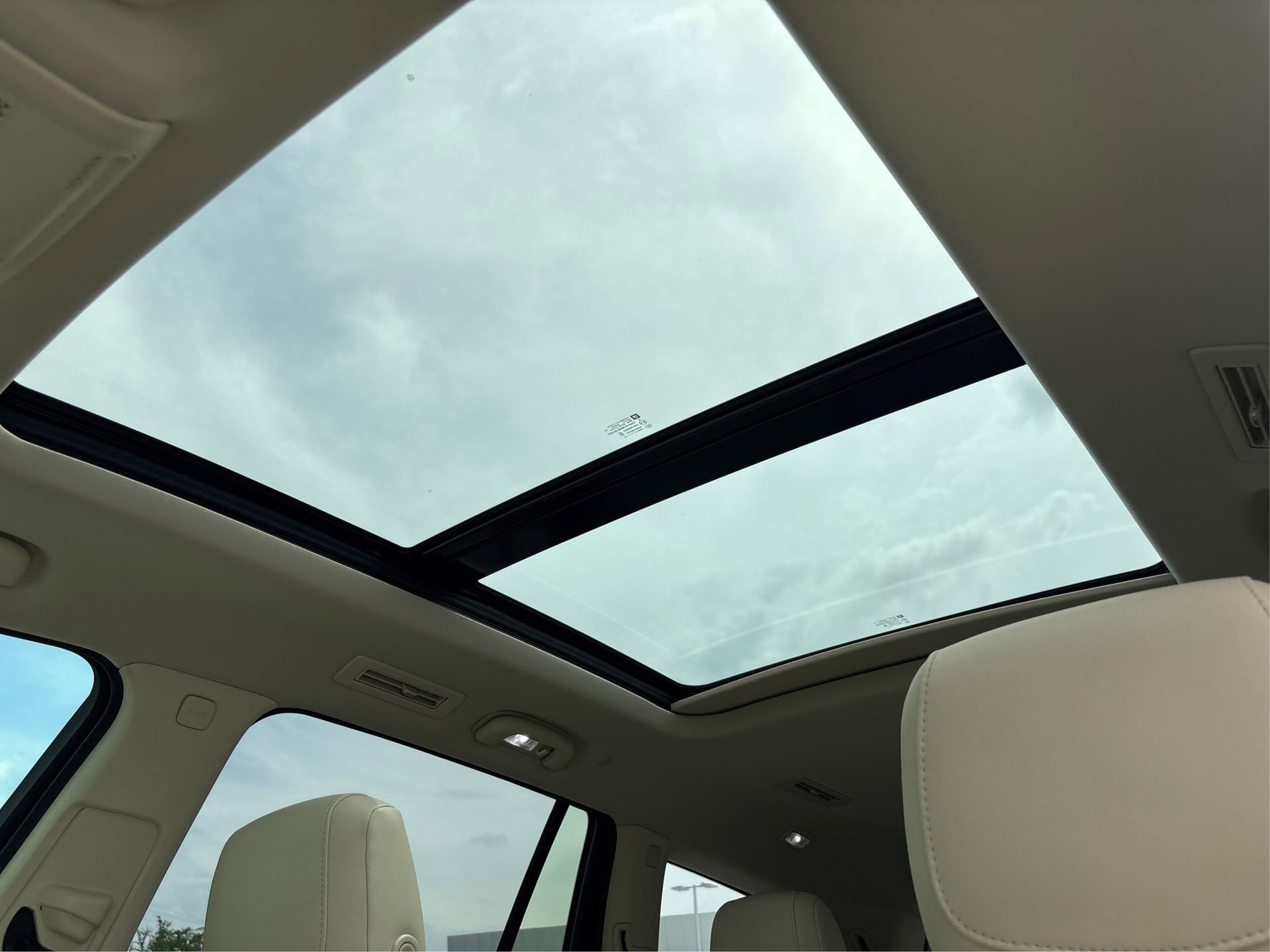 Used 2020 Cadillac XT6 Premium Luxury image 32