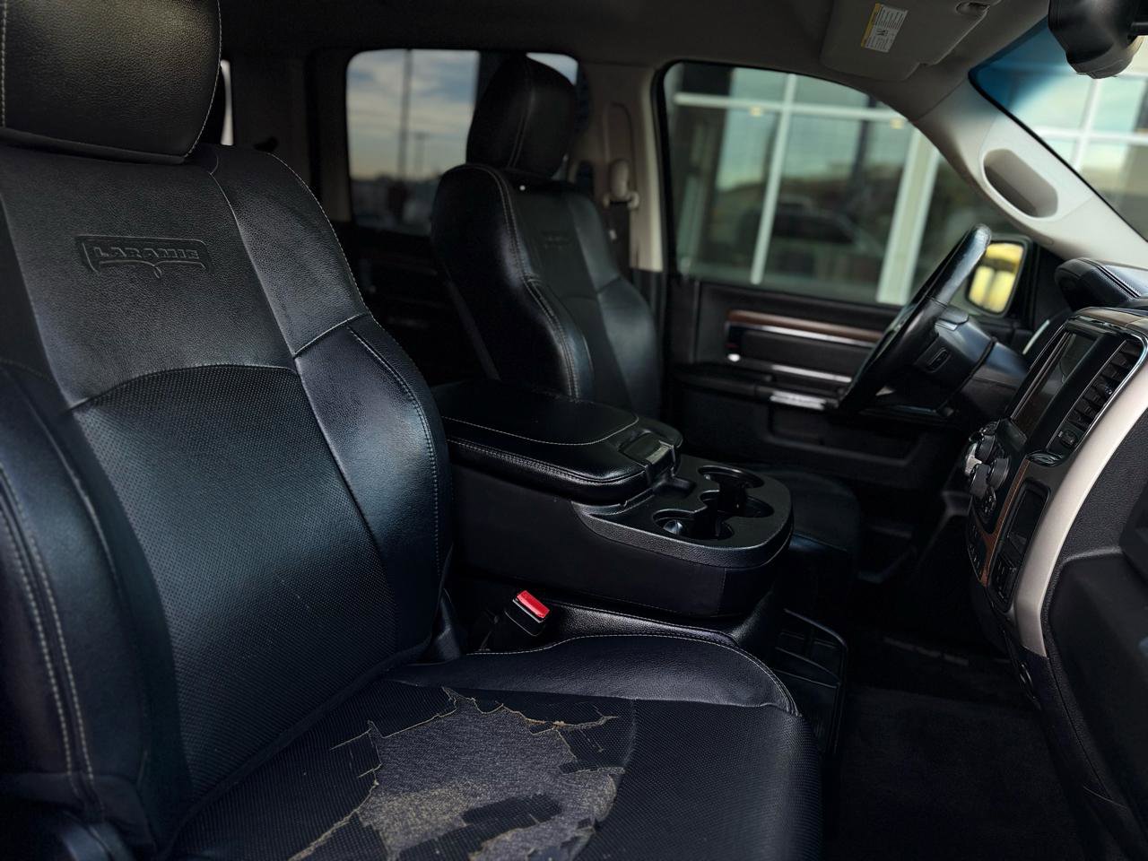 Used 2017 RAM 1500 Laramie image 13