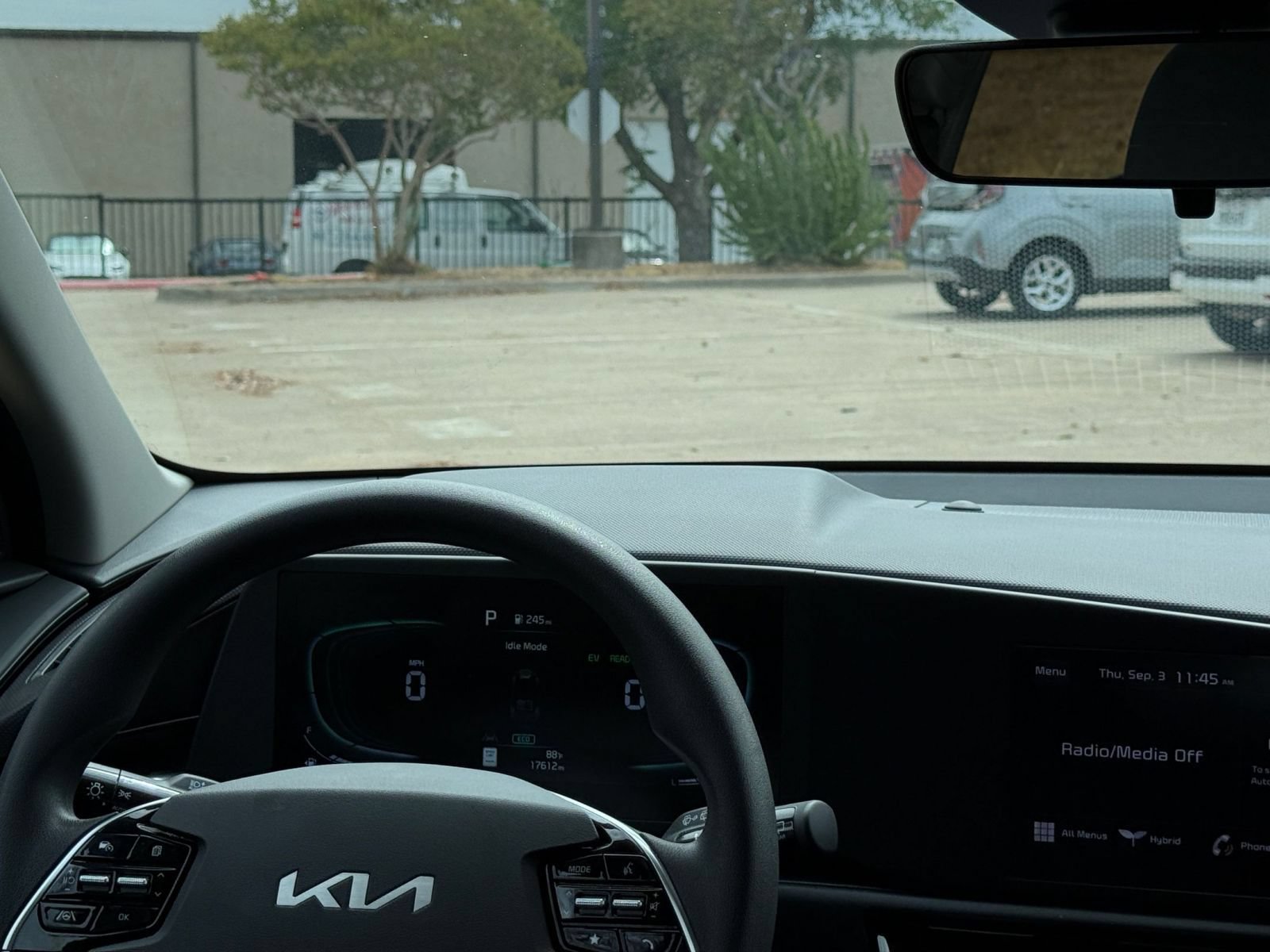 Used 2026 Kia Niro LX FWD image 34
