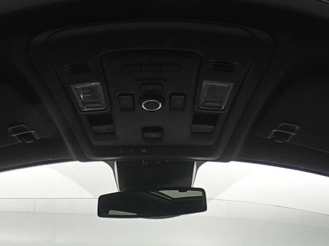 Used 2023 Chevrolet Tahoe Z71 w/ Luxury Package AWD/4WD image 32