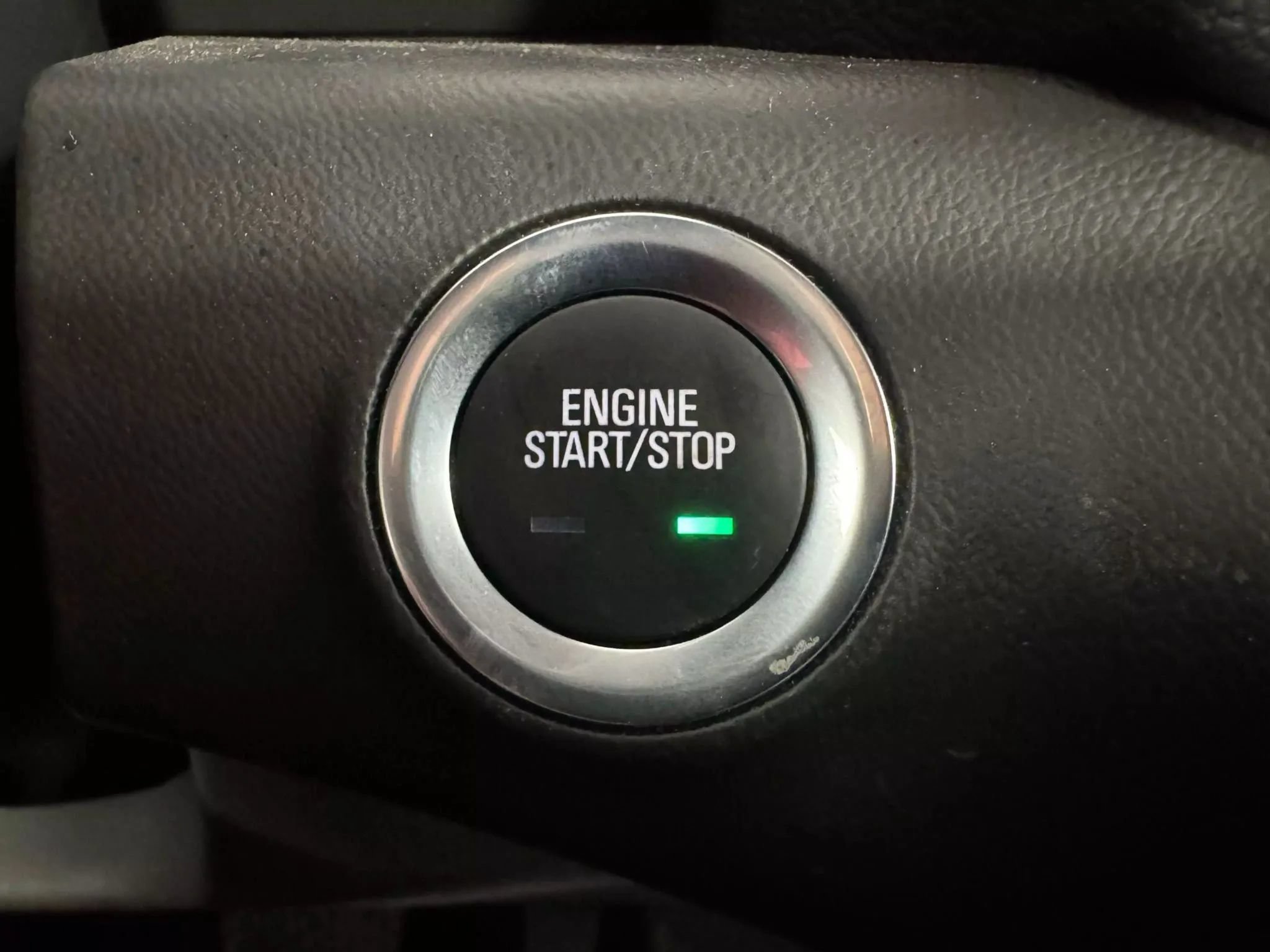 Used 2020 GMC Terrain SLT w/ Preferred Package AWD/4WD image 18