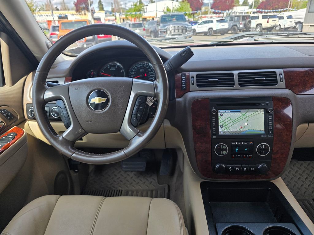 Used 2014 Chevrolet Silverado 2500 LTZ w/ LTZ Plus Package image 10