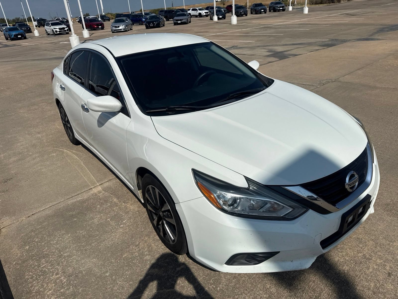 Used 2018 Nissan Altima 2.5 SV FWD image 1