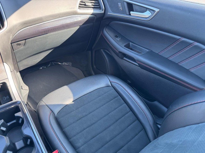 Used 2021 Ford Edge ST-Line FWD image 15