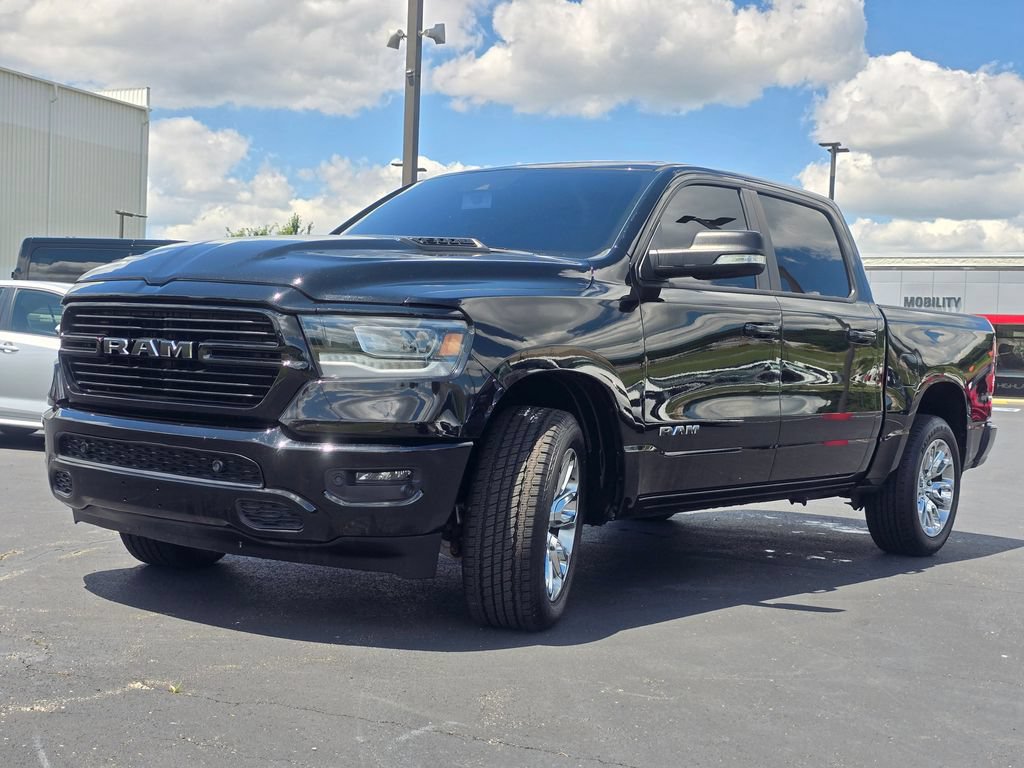 Used 2023 RAM 1500 Laramie AWD/4WD image 4